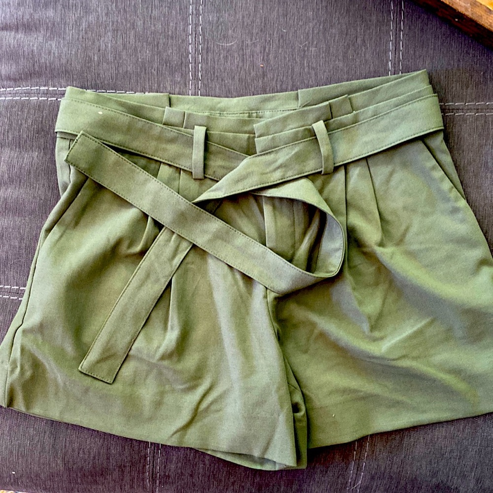 Banana republic women’s shorts